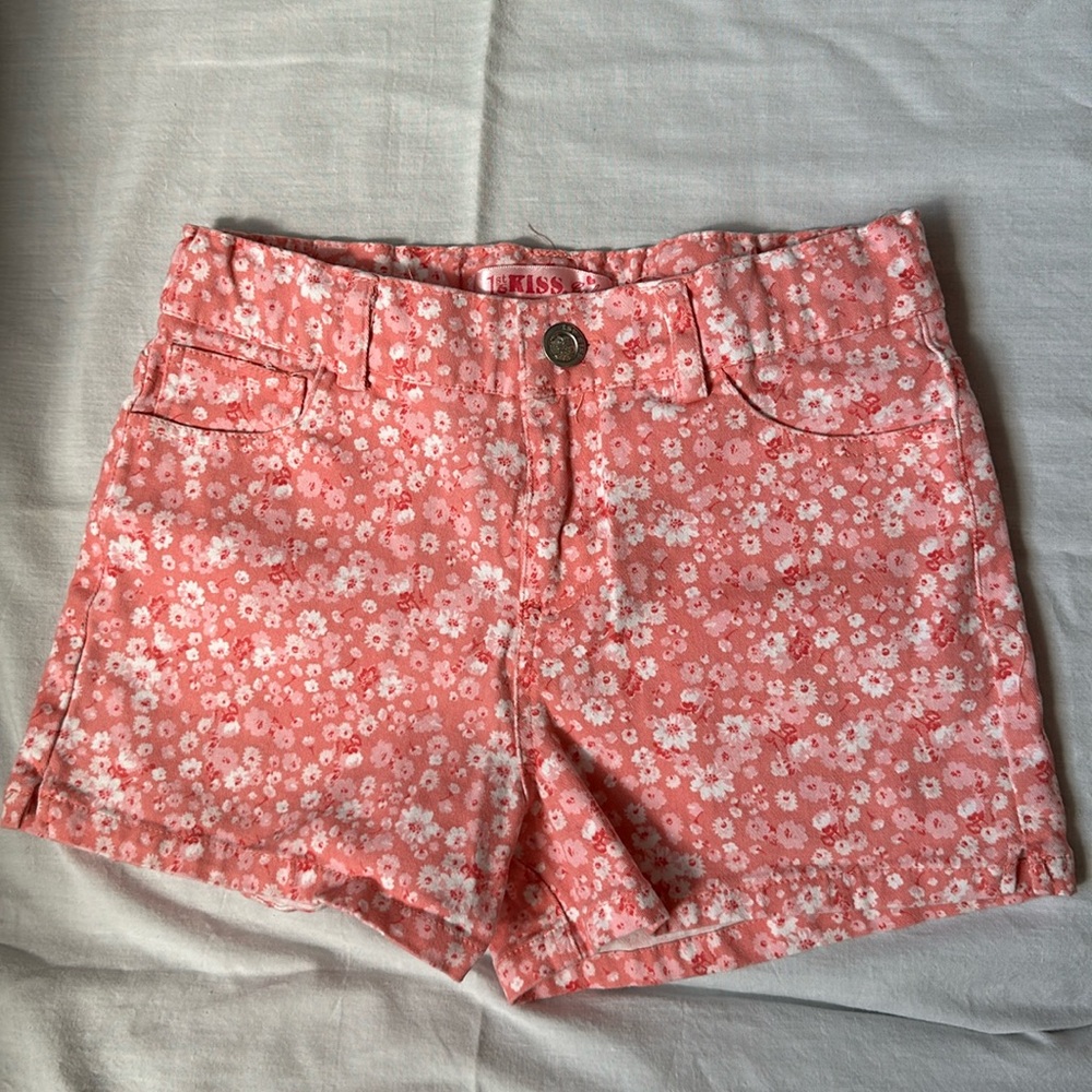 1st Kiss girls pink flower print shorts size 10/12.